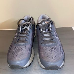 ASICS Gel Kayano 25 size 9.5